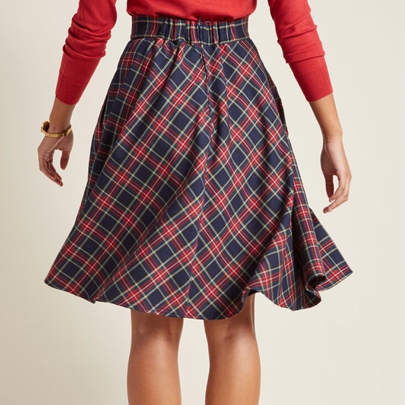 Swingy Skirt with Bow Waist - Picture 3 of 4